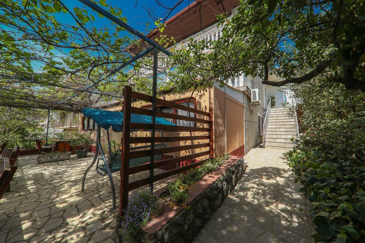 Apartment Mare Crikvenica Eksteriør billede